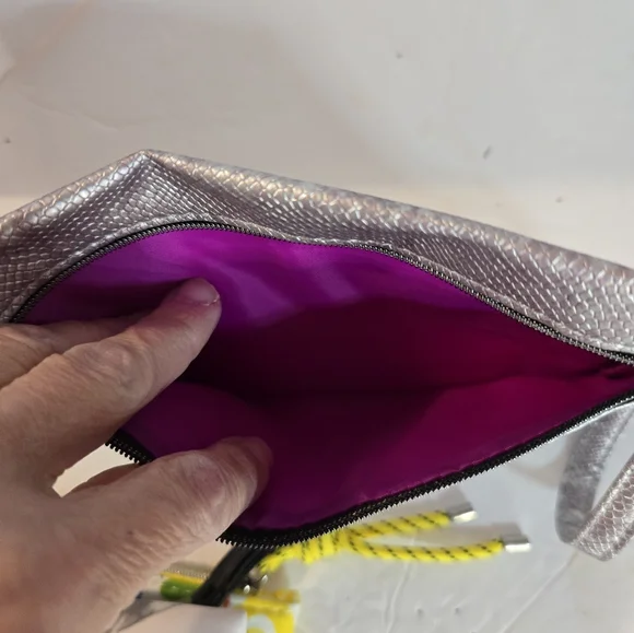 Ipsy makeup/coin purses - Picture 10 of 10